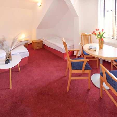 Penzion A Restaurace U Cervinku Cista u Horek エクステリア 写真